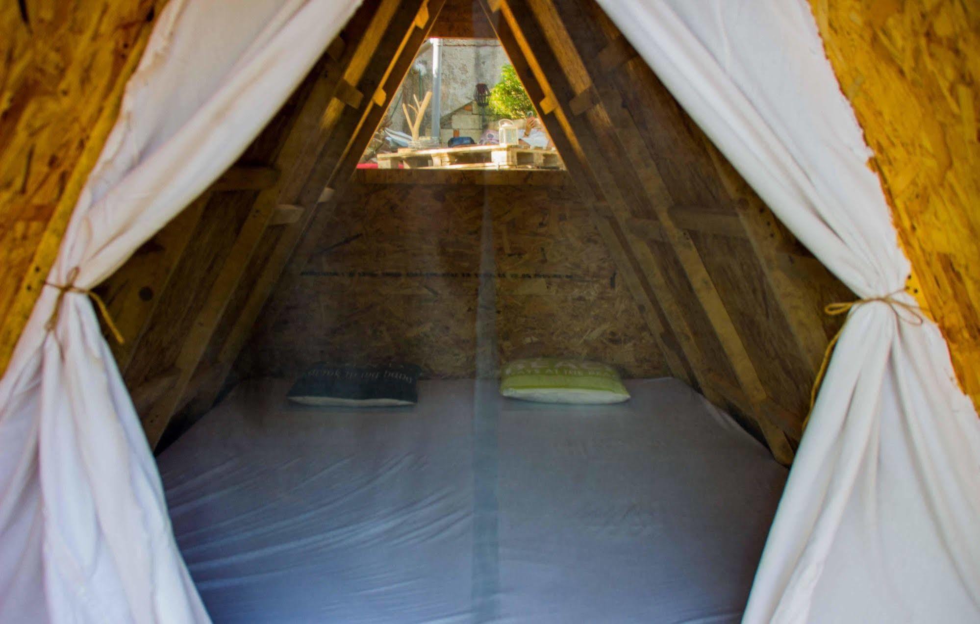 Cast Away - Eco Resort 자발라 외부 사진